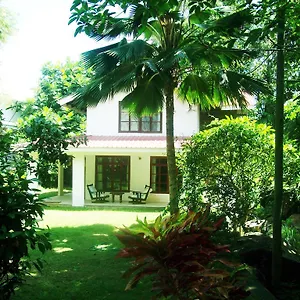Hébergement de vacances La Rocaille, Baie Lazare (Mahe)